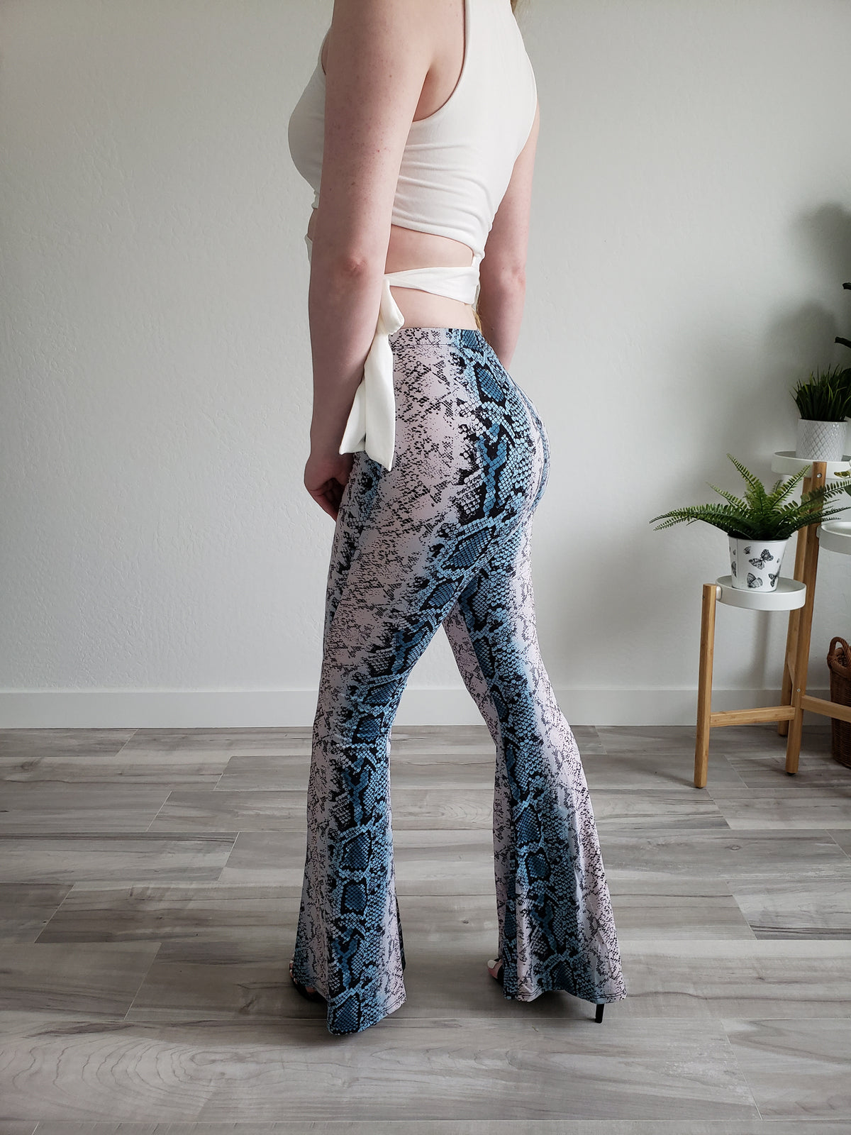 Sienna Flared Pant (Snake Print) - DoseOFashion Boutique